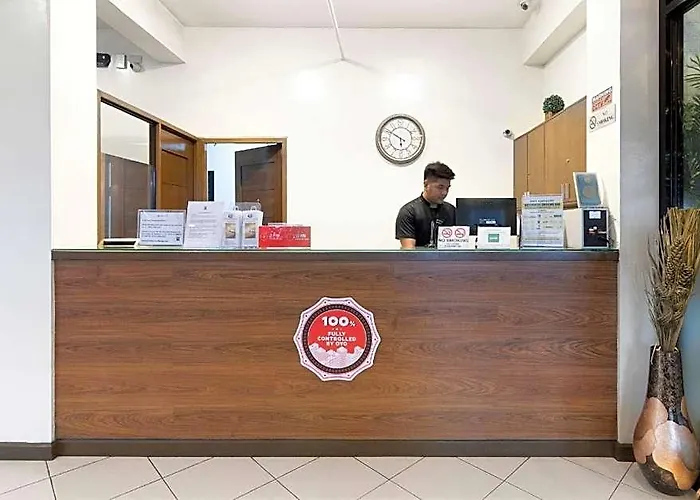 Hotel Governor Forbes - Center Manila
