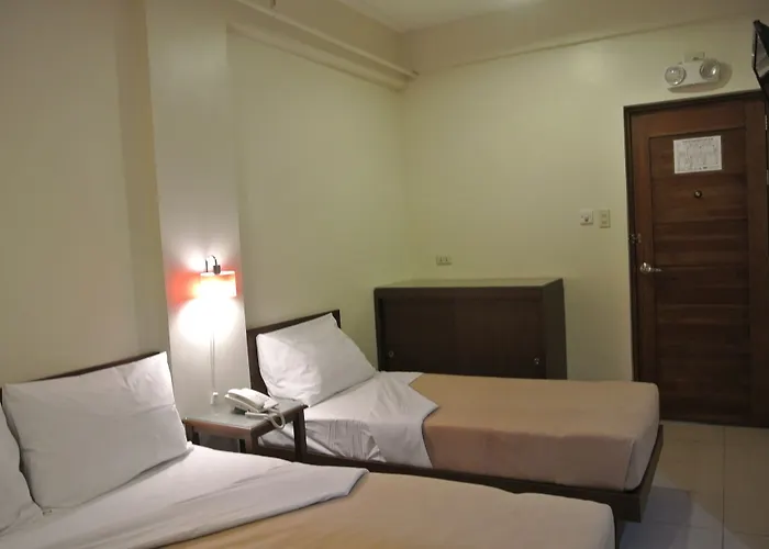 Governor Forbes - Center 3* Manila